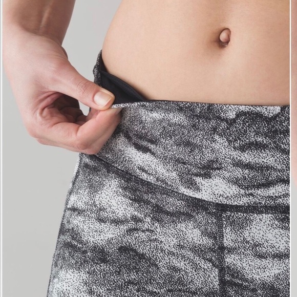 Lululemon Pace Rival Crop 22” Luxtreme Leggings Hazy Days Sz 6 - Picture 3 of 13